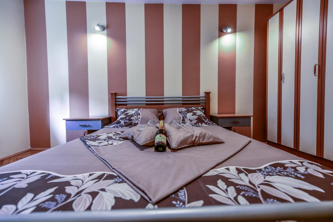 Lux Apartman Cvetkovic Kraljevo Eksteriør billede